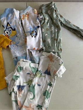 Bundle of boys, pajamas, size 18 months